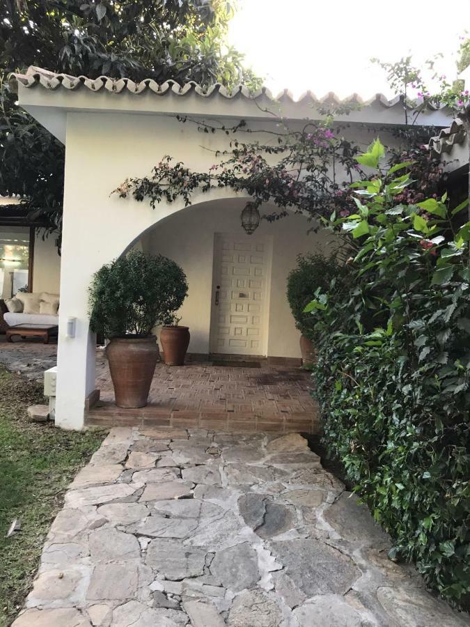 Villa With Heated Pool And Jacuzzi Close To Puerto Banus And Beach Estepona Esterno foto
